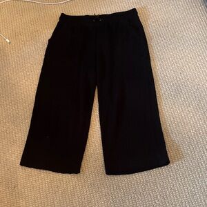 Women black cropped sweatpants